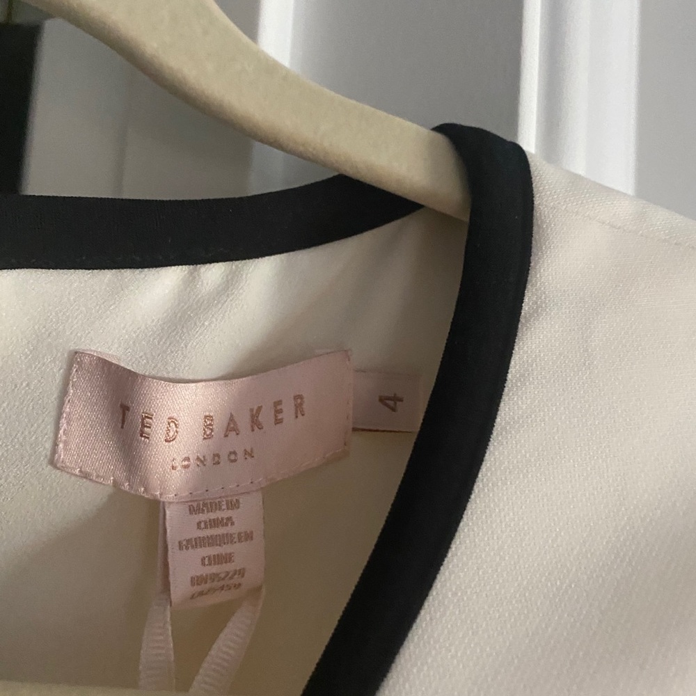 Ted Baker cream detailed dress 👗 size 4 - Picture 3 of 6